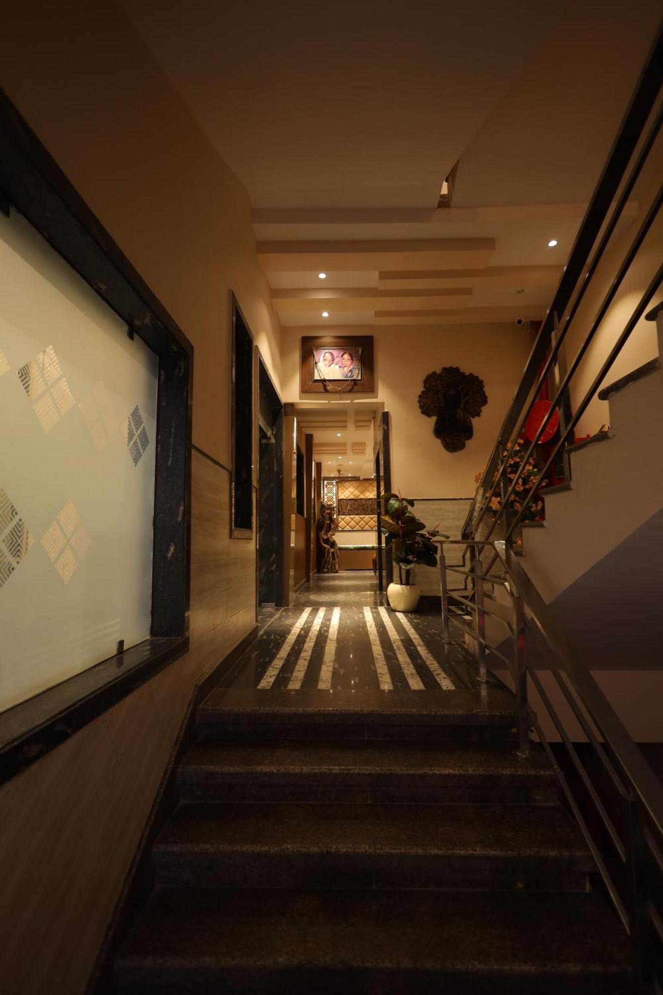 קאנפור Hotel Bhagyaraj Palace A Luxury Hotel Keshavpuram מראה חיצוני תמונה