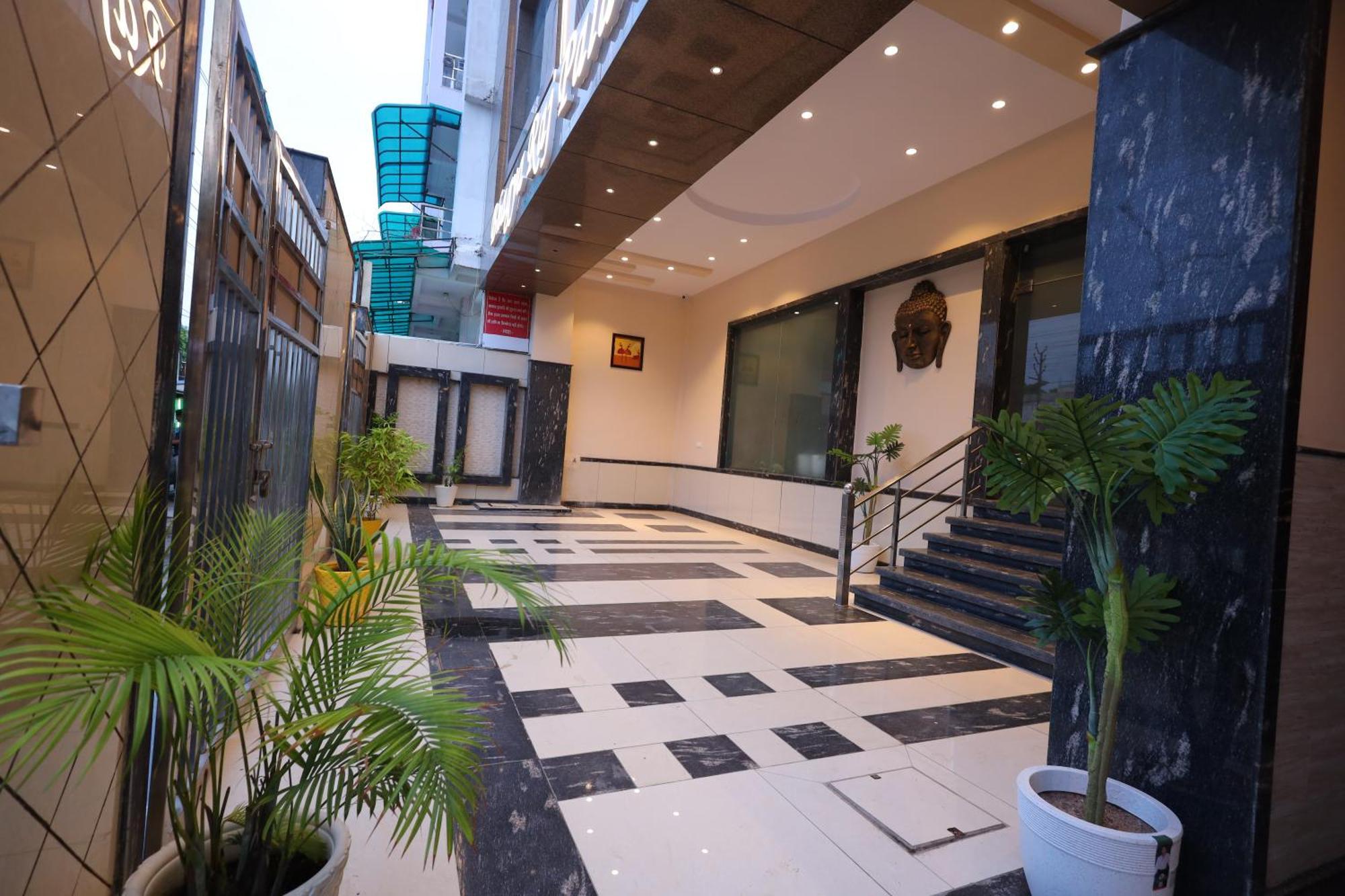 קאנפור Hotel Bhagyaraj Palace A Luxury Hotel Keshavpuram מראה חיצוני תמונה