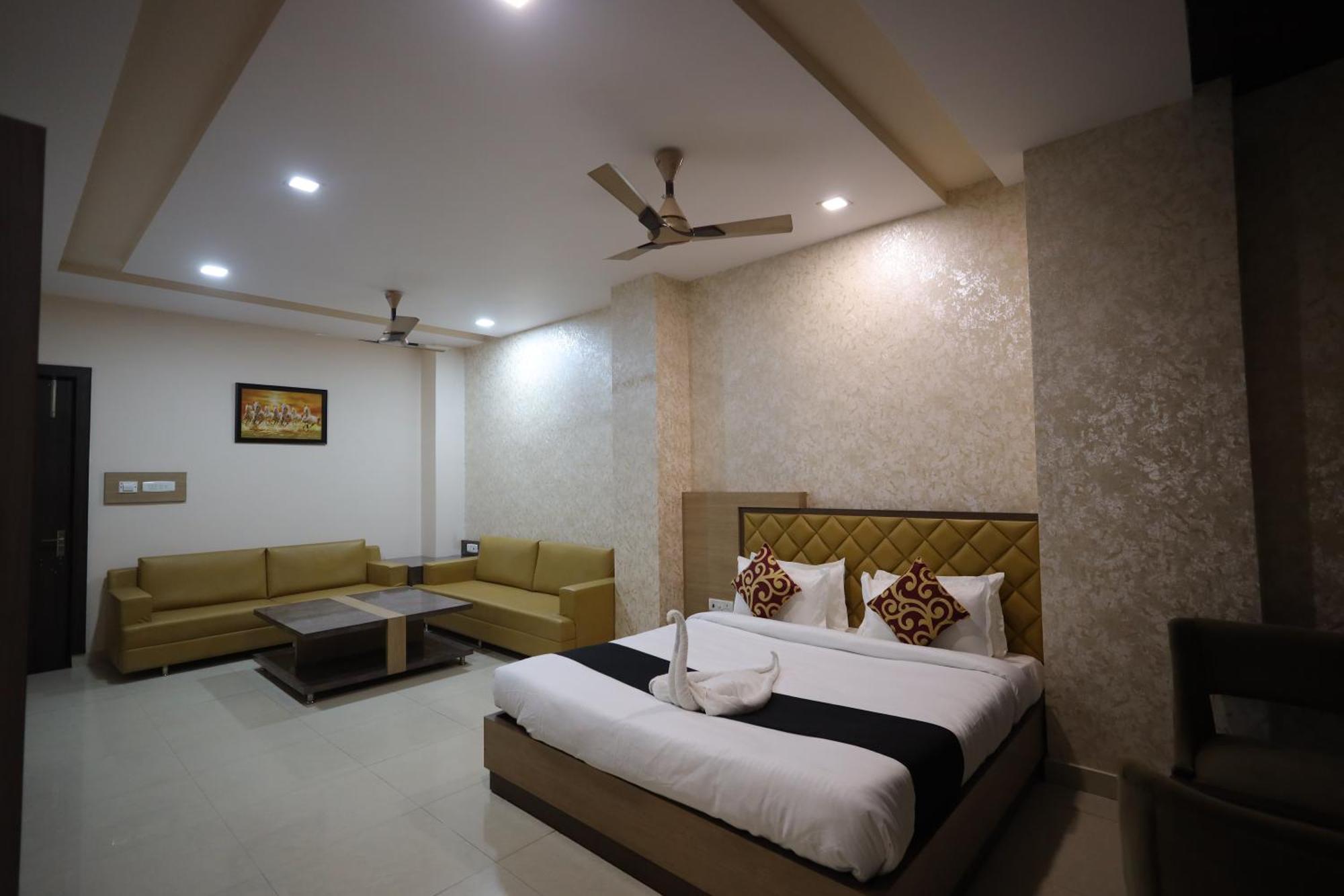 קאנפור Hotel Bhagyaraj Palace A Luxury Hotel Keshavpuram מראה חיצוני תמונה